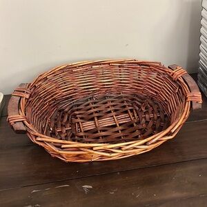 Decorative basket